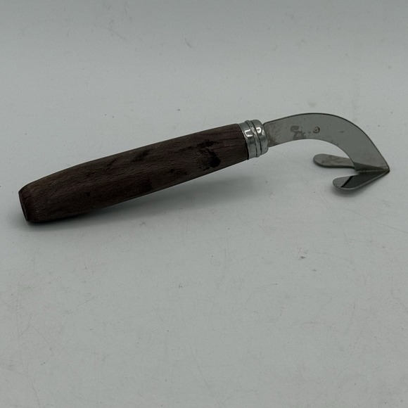 Vintage Mid Century Retro Kitchen Tool Utensil Wooden Handle Peeler - Picture 1 of 4